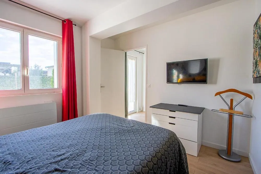 Jolie Dependance Apartment Claye-Souilly 0*,
