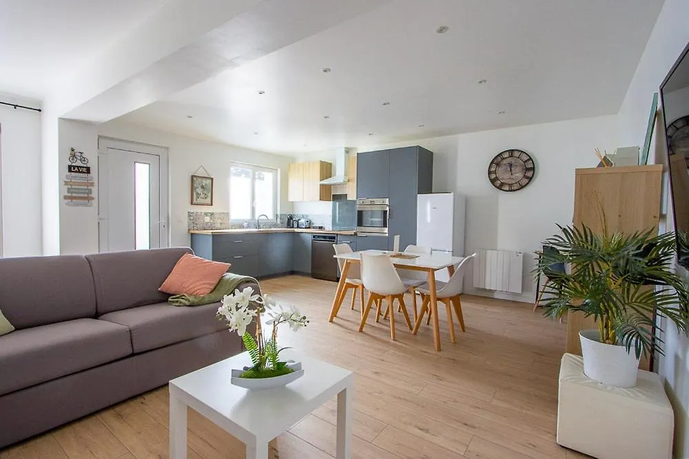 Jolie Dependance Appartement Claye-Souilly